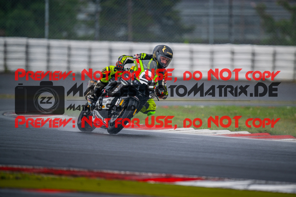 MaZZes_FotoMatrix_240830_6007705_3161 | STK1000