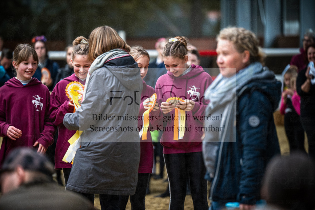 DOS_0391 | Entdecke hochwertige Reitturnierfotos von Foto Oger. Professionell, emotional und authentisch – jetzt Lieblingsmomente im Shop bestellen.Deutschlandweite Turnierfotografie. - Realisiert mit Pictrs.com