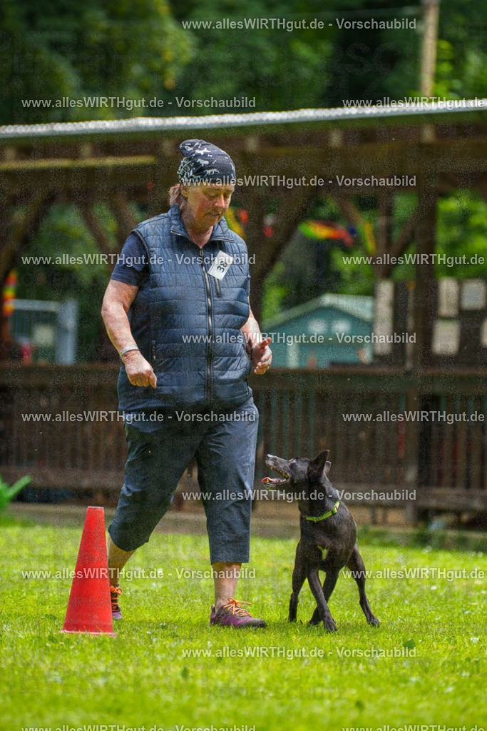 @allesWIRTHgut_Tierfotografie - www.allesWIRTHgut.de - 124442-7R509400 | Professionelle Tierfotografie in Mönchengladbach von Daniel Wirth (allesWIRTHgut). Liebevolle & natürliche Bilder von Hunden & Katzen für unvergessliche Erinnerungen.