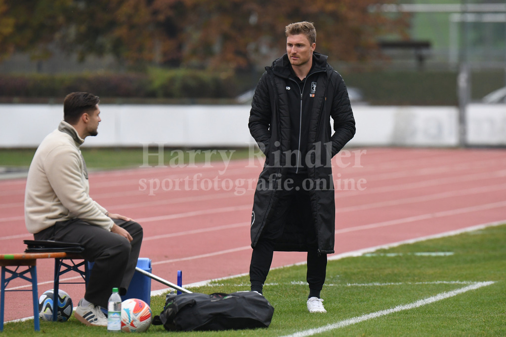SpVgg GW Deggendorf : FC Obernzell-Erlau | Tobias Eckl (Trainer SpVgg GW Deggendorf) - Realisiert mit Pictrs.com