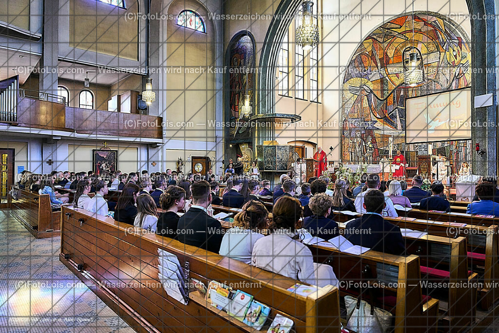 ALP2287_Pfarrfirmung Wieselburg_Firmspender_Gruber Eduard | (C)FotoLois.com, Alois Spandl, Pfarrfirmung in Wieselburg mit Firmspender Eduard Gruber (ehemaliger Generalvikar der Diözese St. Pölten), Sa 3. Juni 2023.