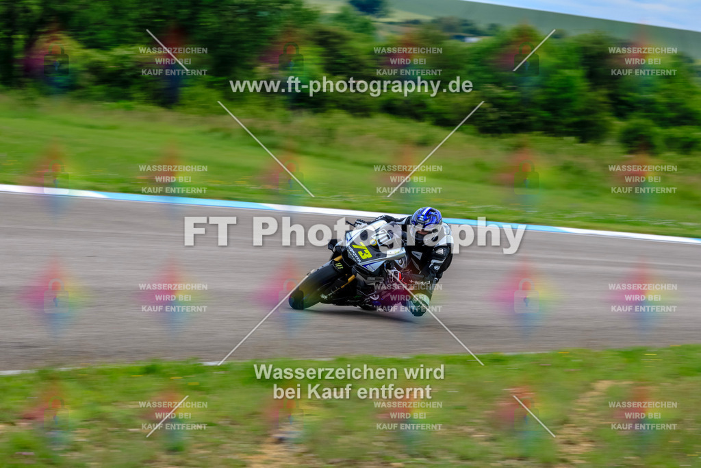 MotoTeam-3502 | Hier findet Ihr Bilder von Touristenfahrten auf der Nürburgring Nordschleife oder von anderen Veranstaltungen die ich besucht habe. Viel Spass beim Durch Schauen 