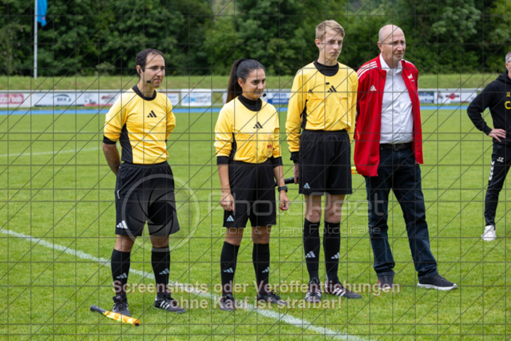 20250529_150019_1446 | #,  SGM Wendlingen-Ötlingen II (blau) vs. 1.FC Donzdorf II (schwarz), Fussball, Frauen-Bezirkspokal Finale Saison 2024/2025, Rasenplatz VfL Stadion Kirchheim, Jesinger Straße 105, 73230 Kirchheim, 29.05.2025 - 13:00 Uhr,Foto: PhotoPeet-Sportfotografie/Peter Harich