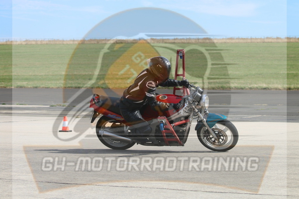 IMG_3814 | gh-motorradtraining-foto.de - Realisiert mit Pictrs.com