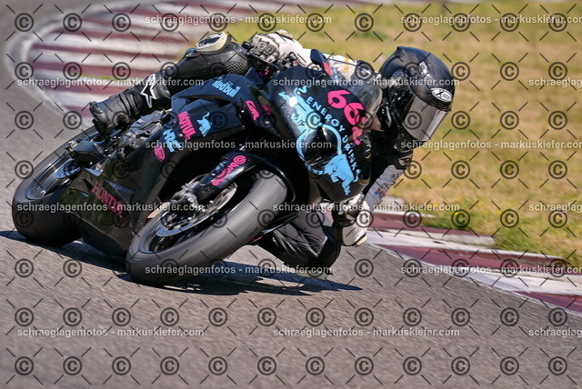 26bt05-0725 | markuskiefer.com - Realisiert mit Pictrs.com