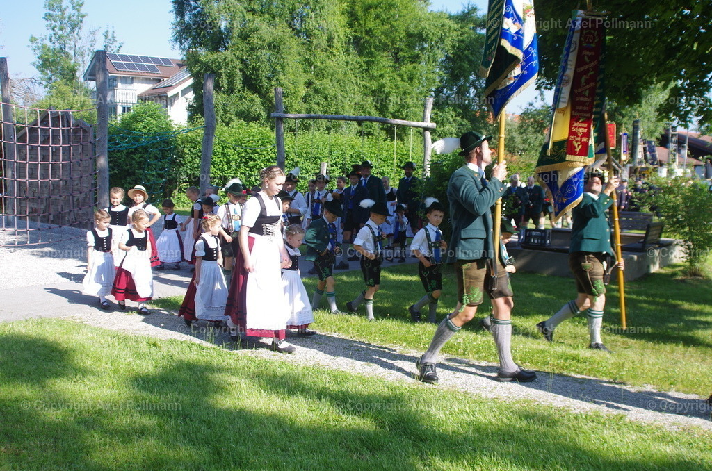 IMGP2847 | fotografiert von Axel PollmannLeonhardi Wallfahrt Benediktbeuern und Murnau, Fronleichnam, Fasching, Landschaft im Loisachtal und Benediktbeuern  - Realisiert mit Pictrs.com