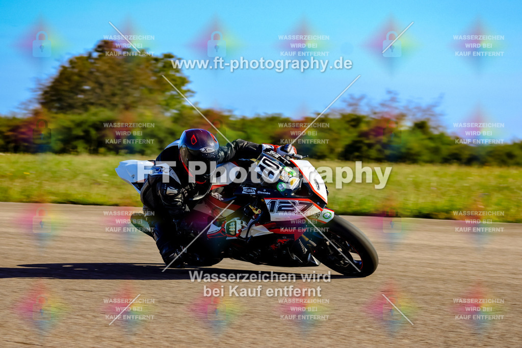 040-1625 | Hier findet Ihr Bilder von Touristenfahrten auf der Nürburgring Nordschleife oder von anderen Veranstaltungen die ich besucht habe. Viel Spass beim Durch Schauen 