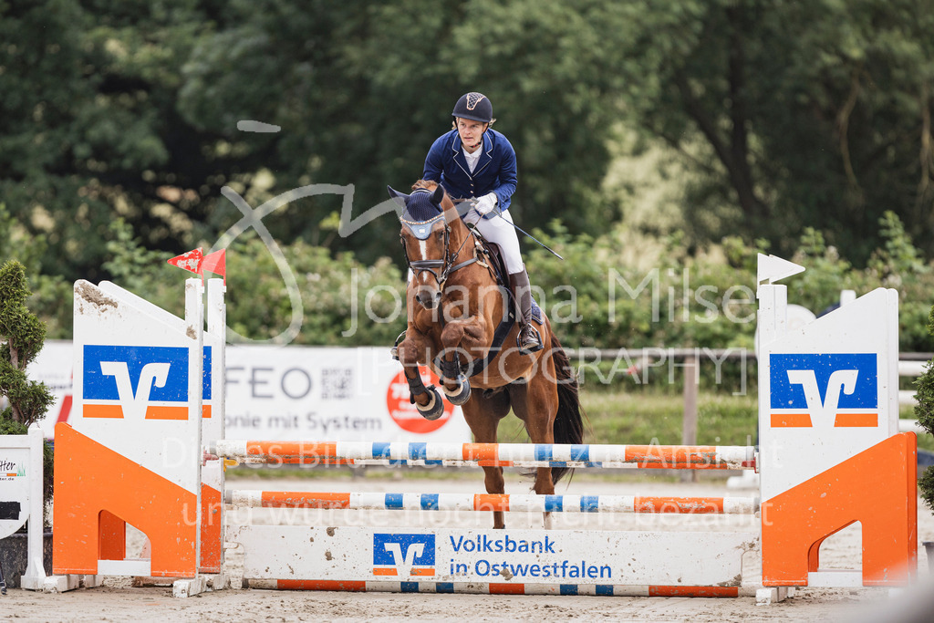 250627_PfSpTa_Stil-A1-187 | Deine schönsten Turniermomente als professionelle Fotos! Entdecke hochwertige Pferdesport-Fotografie im Online-Shop. Jetzt Fotos finden & bestellen!