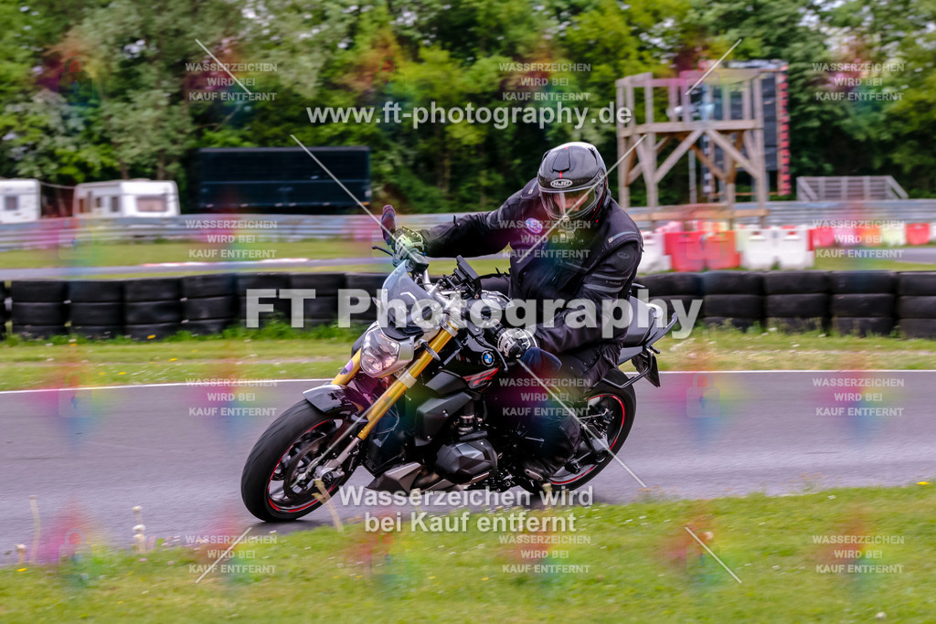 MotoTeamVBK-20221 | Hier findet Ihr Bilder von Touristenfahrten auf der Nürburgring Nordschleife oder von anderen Veranstaltungen die ich besucht habe. Viel Spass beim Durch Schauen 