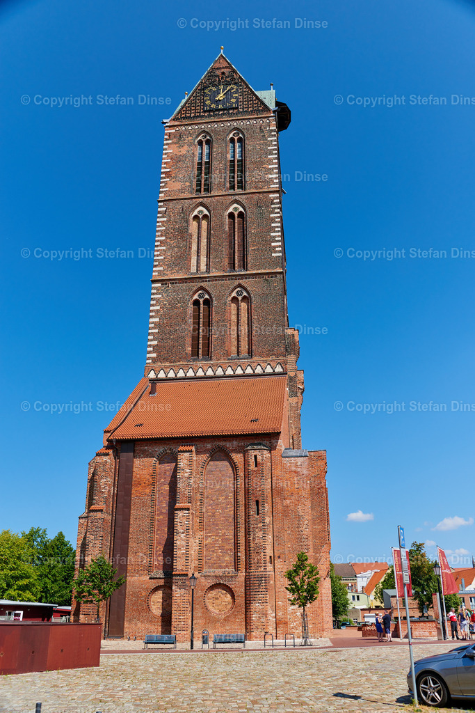 _DSC2706 | Findlinge im Eis, Zeesenboote bei der Traditionsregatta, eine Seebrücke im Sonnenaufgang - mit den Bildern aus dieser Galerie erhalten Sie wunderschöne Aufnahmen über das ganze Jahr. Ein tolles Produkt zum Verschenken, Werben oder zum Träumen vom nächsten - Realisiert mit Pictrs.com