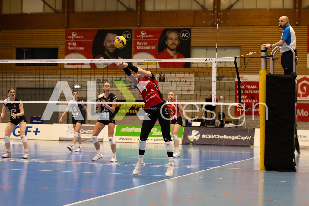 Volleyball I Frauen I Saison 2025-2026 I CEV Volleyball Challenge Cup 2026 | Women I 16th Finals I VC Kanti Schaffhausen - TJ Ostrava I 03.12.2025 | VC Kanti Schaffhausen - 9 Jordan Lockwood (USA) – Diagonal - Realisiert mit Pictrs.com