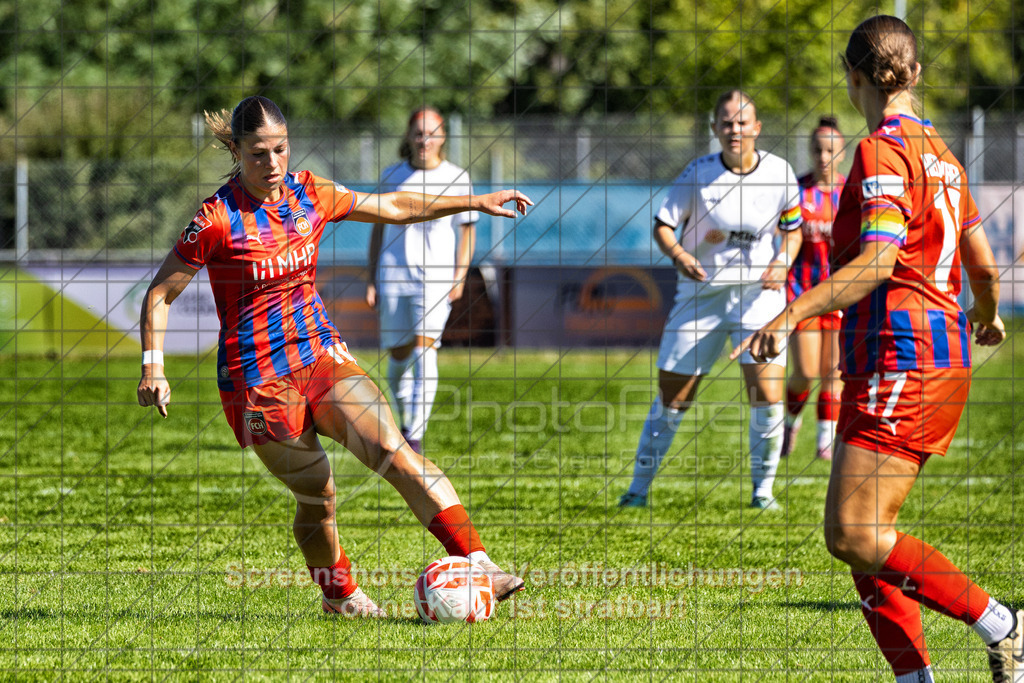 20260906_114457_0020-Bearbeitet_(c)_by_PhotoPeet | #,1.FC Donzdorf (weiß) vs. 1.FC Heidenheim 1846 (rot), Fußball, Frauen-Verbandspokal Gruppe 2, 2. Runde, Saison 2026/2027, Rasenplatz Lautertal Stadion, Süßener Straße 16, 73072 Donzdorf, 06.09.2026 - 11:00 Uhr,Foto: PhotoPeet / Sport- &amp; Eventfotografie / Peter Harich