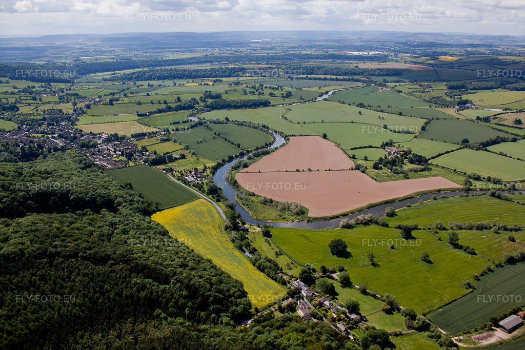 Vue aérienne: Vue de la ville à Mordiford dans le département Angleterre, Grande Bretagne. Photo: IMG_40619(39544).jpg prise le 10/06/2011 par Werner Riehm/FLY-FOTO.eu – Résolution de l'original: 4752 x 3168 px