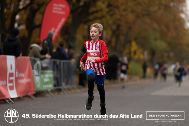 Süderelbe Halbmarathon 2025 I 09.11.2025 I Fotograf_DerSportfotograf.I 00173 | Der Sportfotograf. - Realisiert mit Pictrs.com