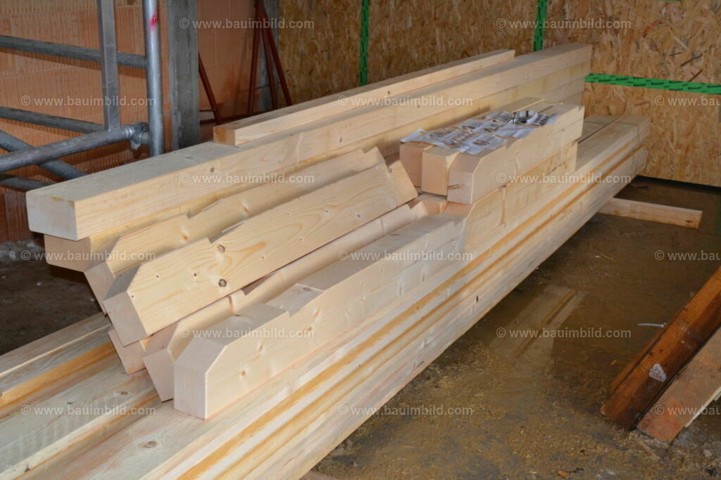 bib-lg09-holzbau-0207 | Nach LV-Leistungsgruppen sortierte Detailfotos über den Bau eines Hauses. Alle Hausbau-Bilder direkt vom Urheber und Autor der Website Haus-Selber-Bauen.com