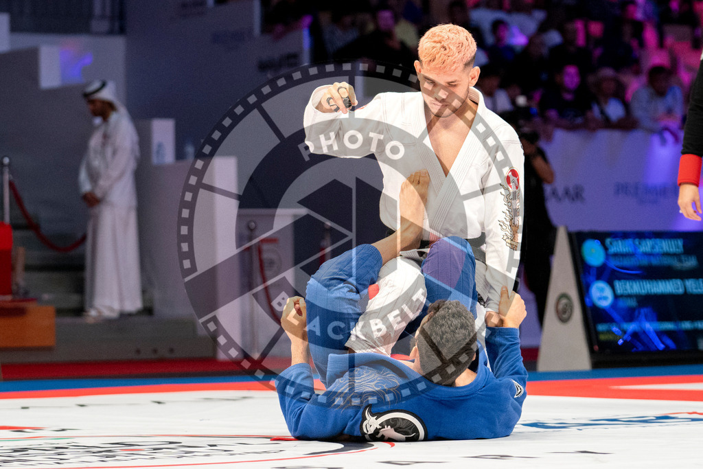 20231108PBB1143 | Fighters compete during the AJP World Professional Championship in the Mubadala Arena in Abu Dhabi, Arab United Emirates, on November 8, 2023.