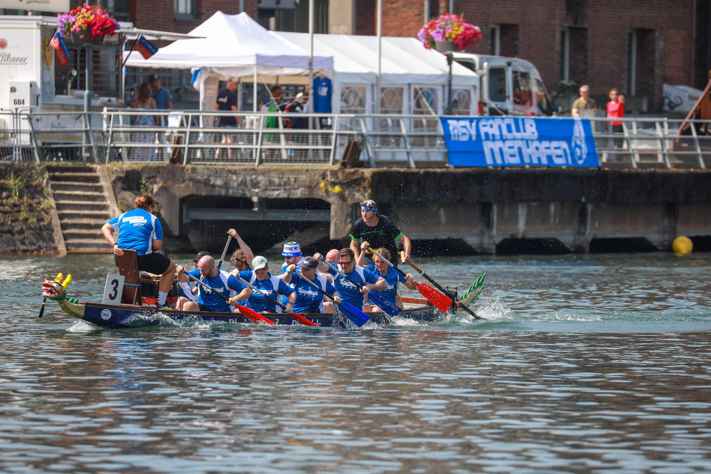 Drachenboot-Regatta_Duisburg140625_29 | Bildergalerie von Sport-Ereignissen aber auch von weiteren spannenden Dingen - nicht nur vom Niederrhein. In Anlehnung an den bekannten Spruch von Hanns Dieter Hüsch heißt das Motto: "Niederrhein ist überall".  - Realisiert mit Pictrs.com