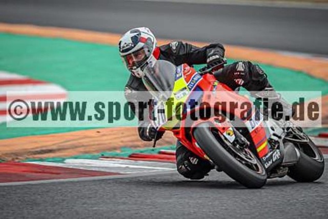 pube6539 | Professionelle Fotos von Sportveranstaltungen, aber auch Hochzeiten und anderen Events. - Realisiert mit Pictrs.com