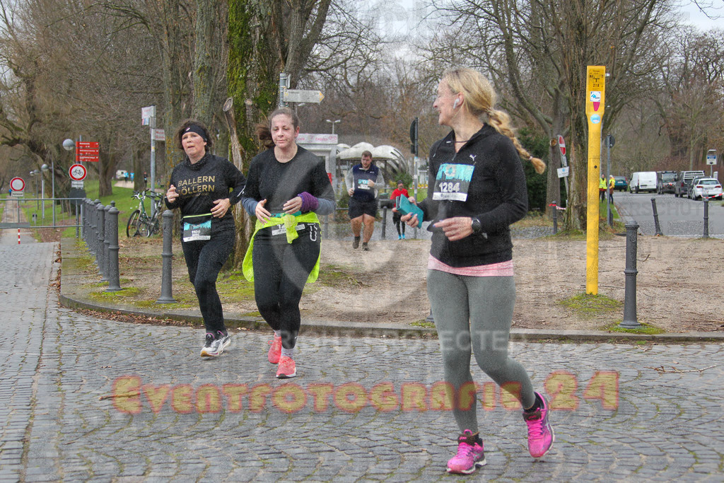 231231_1029_EV4_8889 | Sportfotografie im Rhein-Sieg Kreis, Köln, Bonn, NRW, Rheinland Pfalz, Hessen, etc. Unser Tätigkeitsfeld umfasst den Laufsport vom Volkslauf über den Marathon, Duathlon, Triathon bis zum Ultralauf wie Kölnpfad Ultra oder Schindertrail.