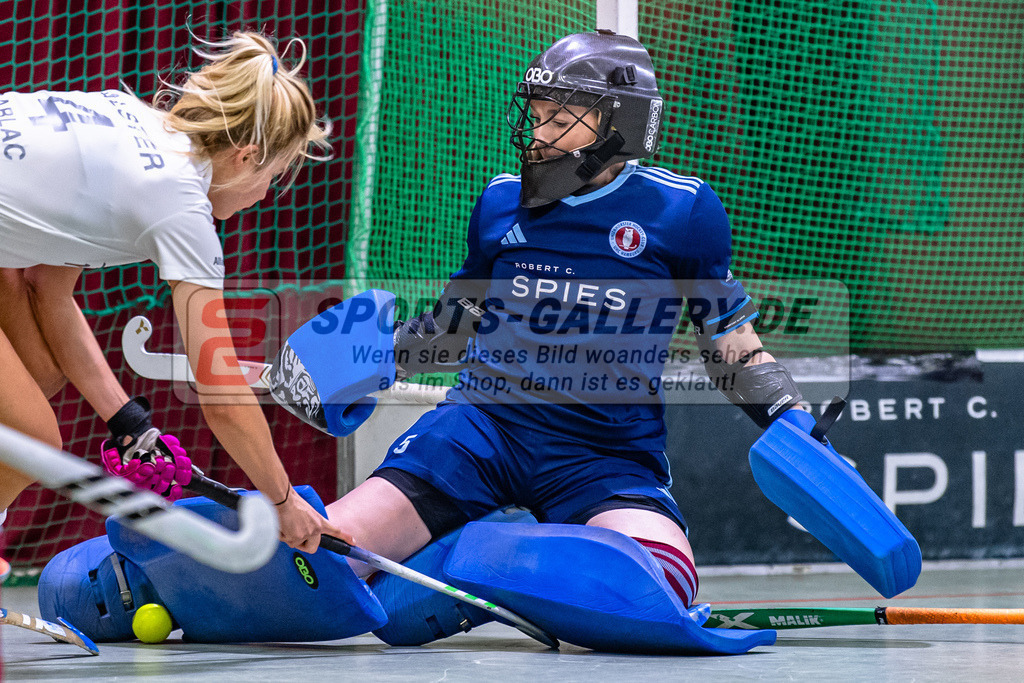 SM_20231216-D5A_5611 | 1.Bundesliga Hallenhockey  (W) UHC - DCadA / 3:2 (2:2)