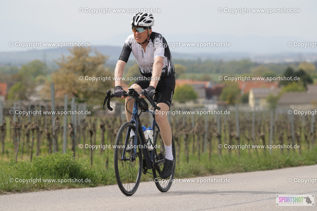 368A5366 | Neusiedlersee Radmarathon 2026@sportshot_your_pictrs #yourpictures#roadtowm2029 #nrm #neusiedlerseeradmarathon #neusiedlersee #neusiedlerseetourismus #burgenland #mörbisch #nrm26 #burgenlandtourismus #voglundco #poweredbyburgenlandtourismus #radsport #rad #marathon #ucigranfondo #visitburgenland #ucigranfondoworldseries