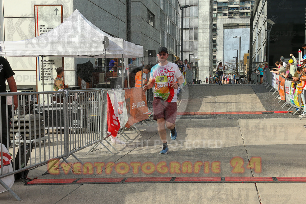 250920_1536_EX1_0158 | Sportfotografie im Rhein-Sieg Kreis, Köln, Bonn, NRW, Rheinland Pfalz, Hessen, etc. Unser Tätigkeitsfeld umfasst den Laufsport vom Volkslauf über den Marathon, Duathlon, Triathon bis zum Ultralauf wie Kölnpfad Ultra oder Schindertrail.