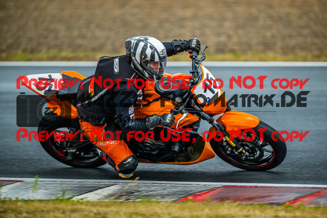 MaZZes_FotoMatrix_220625_6888 | TWINCUP