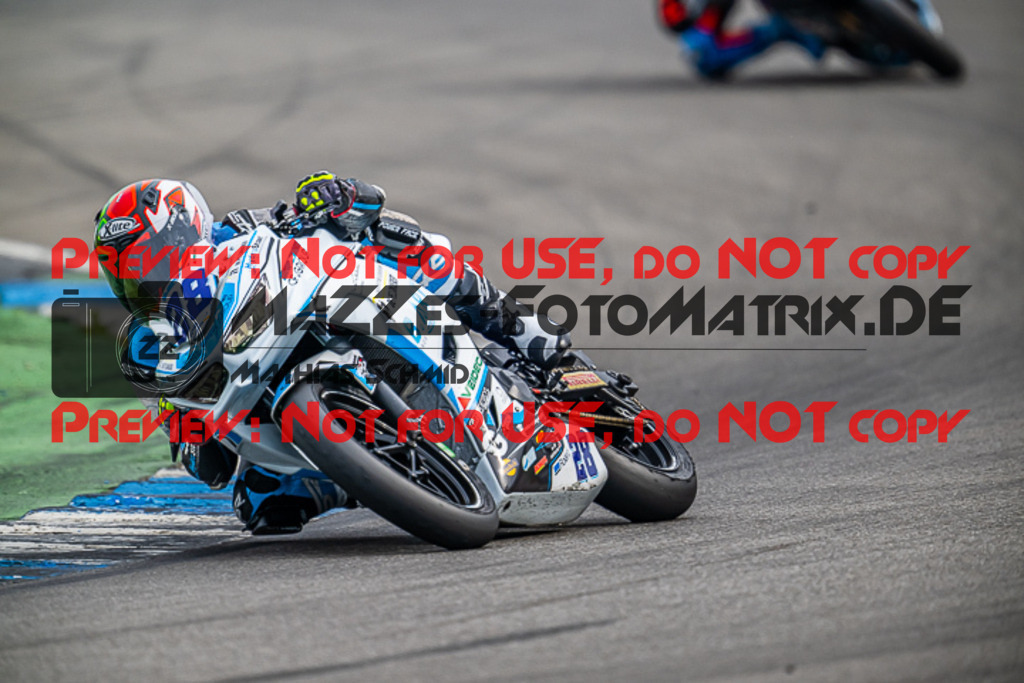 MaZZes_FotoMatrix_220924_8680 | IDM300