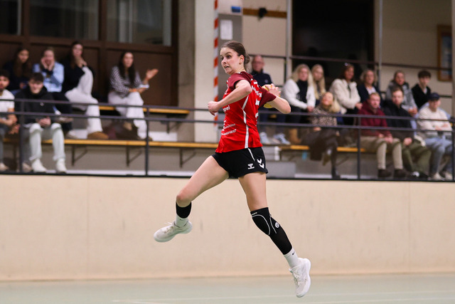 Handball I Damen I Saison 2025-2026 I Verbandsliga Süd I HSG Kalkberg 06 - MTV Dänischenhagen I 14.12.2025.47 | Julia Dütschke (20, MTV Dänischenhagen) - Realisiert mit Pictrs.com