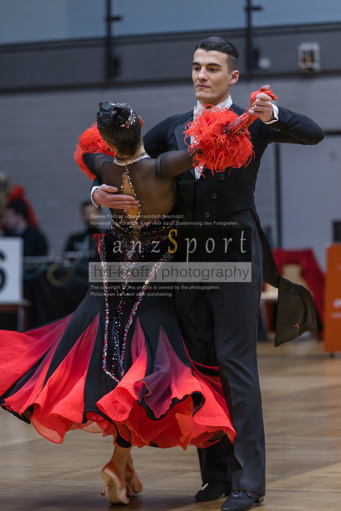 20260110_1BL_Std-Formationen_0461 | Tanzsportbilder, Standardtanz, Lateintanz, WDSF, DTV, LTVB, dancecomp, goc, hessen tanzt, blaues band der spree, walzer, tango, wiener walzer, slowfox, quickstepp, samba, rumba, cha-cha-cha, paso doble. jive, hd-kroft photography, turniertanzsport