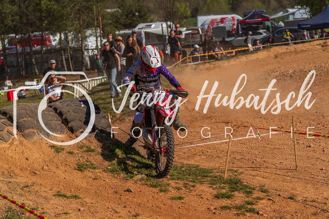 JHF.ECHT.4h.Samstag13 | jennyhubatsch-endurofotografie