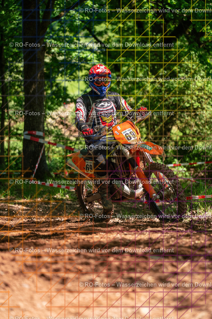 Wolfshausen 2 Lauf -1190 | Sportfotografie von RO-Fotos: Motorsport, Motocross, Enduro, Laufveranstaltungen und Triathlon. Professionelle Fotos von Sportlern und Events. - Realisiert mit Pictrs.com