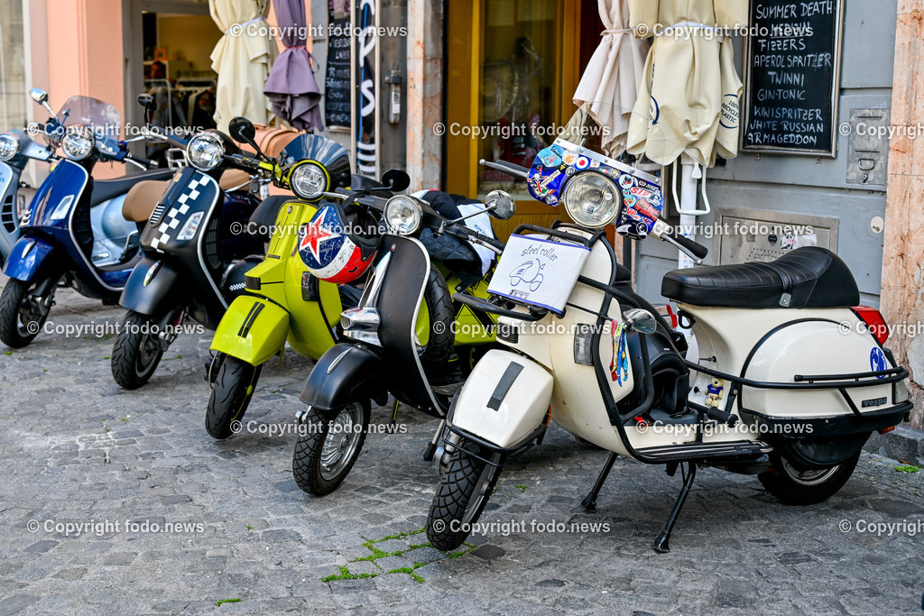 Vespatreffen 2024 Altstadt Linz_ 15.06.2024-2 | 15.06.2024, Linz, AUT, Altstadt Linz, im Bild Vespatreffen in der Altstadt Linz 2024©Harald Dostal / fodo.news