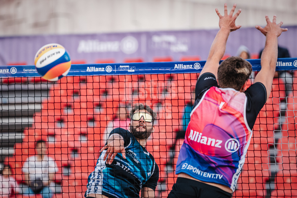 Beachvolleyball | Männer | German Beach Tour 2024 | Tourstop Bremen | 06.06.2024 | Nico Wegner beim Angriff