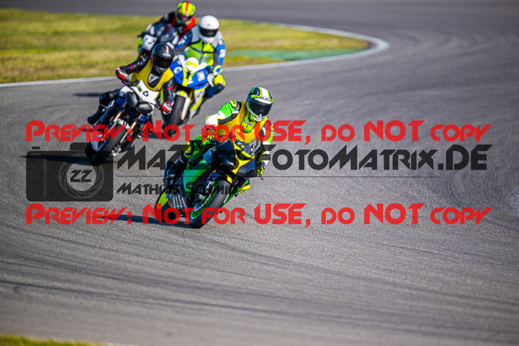 MaZZes_FotoMatrix_230410_3230 | INST