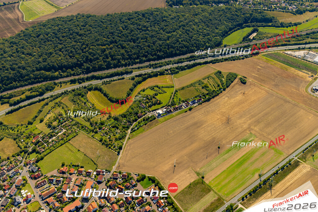 Das Luftbild zeigt : Wöllriederhof Rottendorf - Die Luftaufnahme wurde 2023 vom UL-Flugzeug aus erstellt ( keine Drohne ) - Hochauflösende Luftaufnahme - Für grossformatige Ausdrucke geeignet. Die Geschenkidee !Mit Lizenz und Bildrechte bestellbar