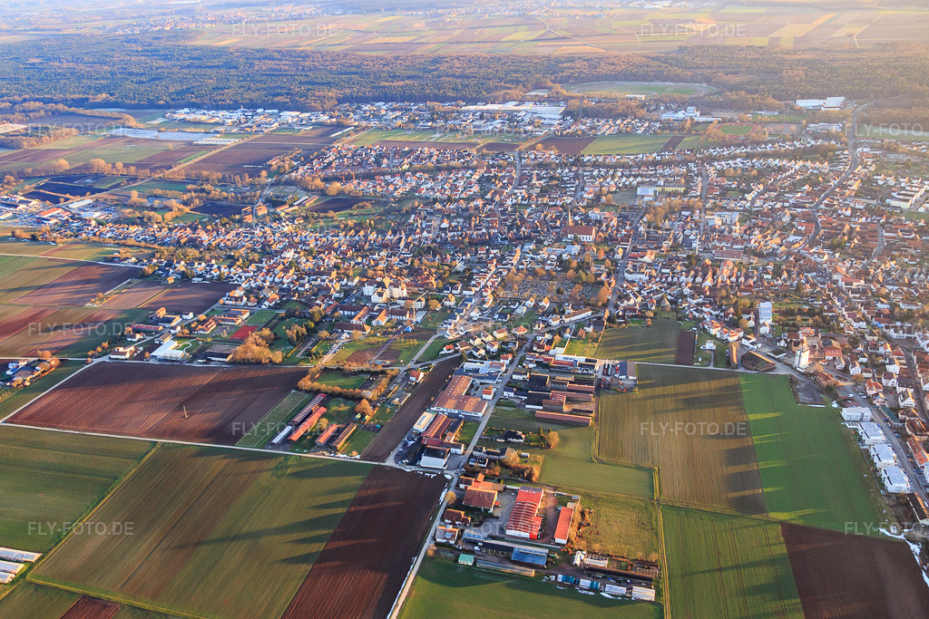 Luftbild: Stadtansicht aus Norden in Herxheim bei Landau im Bundesland Rheinland-Pfalz in Deutschland. Foto: IMG_076591.jpg vom 05.01.2015 durch Werner Riehm/FLY-FOTO.de