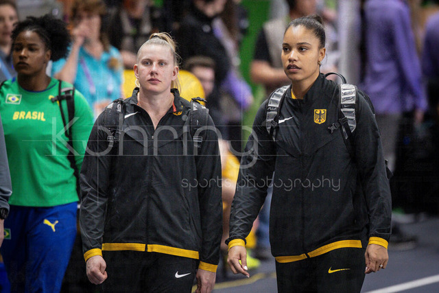 World Athletics Indoor Championships Kujawy Pomorze 26, 20.03.2026 | TORUN, POLAND - MARCH 20:  Katharina MAISCH (GER) and Yemisi OGUNLEYE (GER) after the last attempt in the women's shot put during the World Athletics Indoor Championships Kujawy Pomorze 26 on day 1 / session 2 at Kujawsko-Pomorska Arena Torun on March 20, 2026 in Torun, Poland. 