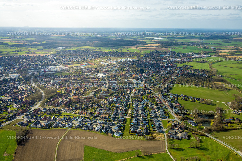Selm260306955 | Luftbild, Ortsansicht Selm mit Auenpark, Wohnen und Leben, unten Neubau Wohngebiet Am Klockenberg, Fernsicht, Selm, Münsterland, Nordrhein-Westfalen, Deutschland