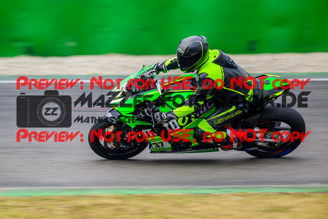 MaZZes_Fotomatrix_20240923_6007705_5007 | Fotograf Mathias Schmid
Sportfotograf,
Eventfotograf,
Hochzeitsfotograf,
Portraitfotograf