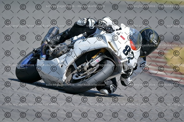 25bt04-0750 | markuskiefer.com - Realisiert mit Pictrs.com