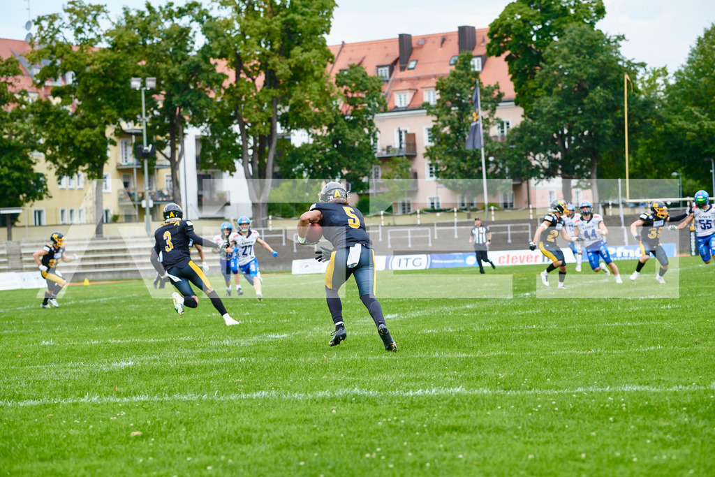 MUC_Cowboys_Comets_AGES_D858865 | AGES Fotoshop