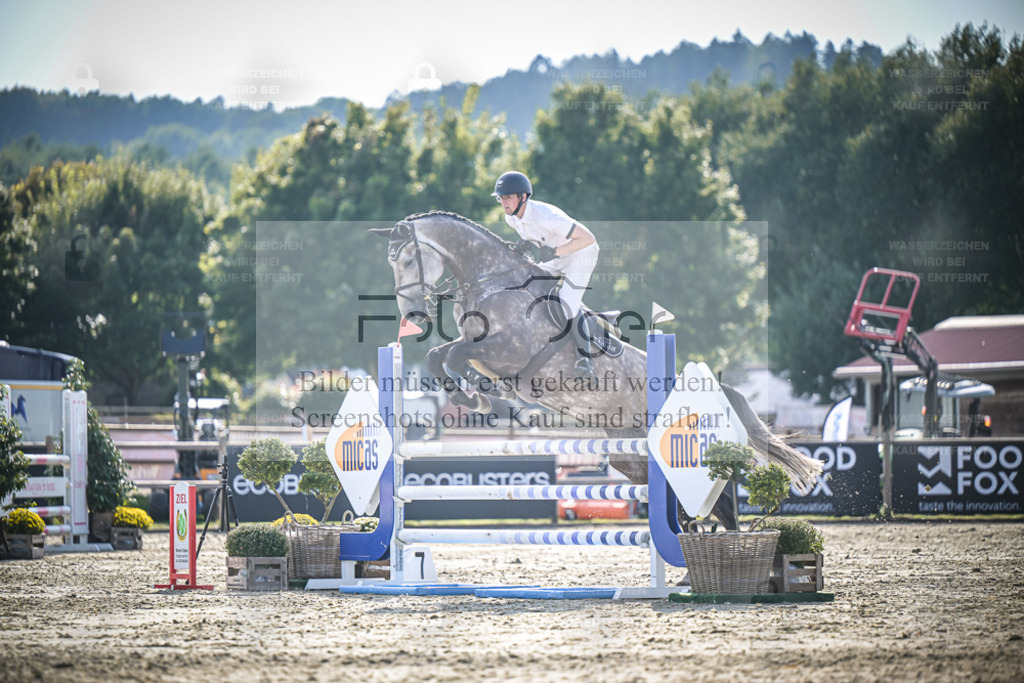 DOS_0361 | Entdecke hochwertige Reitturnierfotos von Foto Oger. Professionell, emotional und authentisch – jetzt Lieblingsmomente im Shop bestellen. - Realisiert mit Pictrs.com