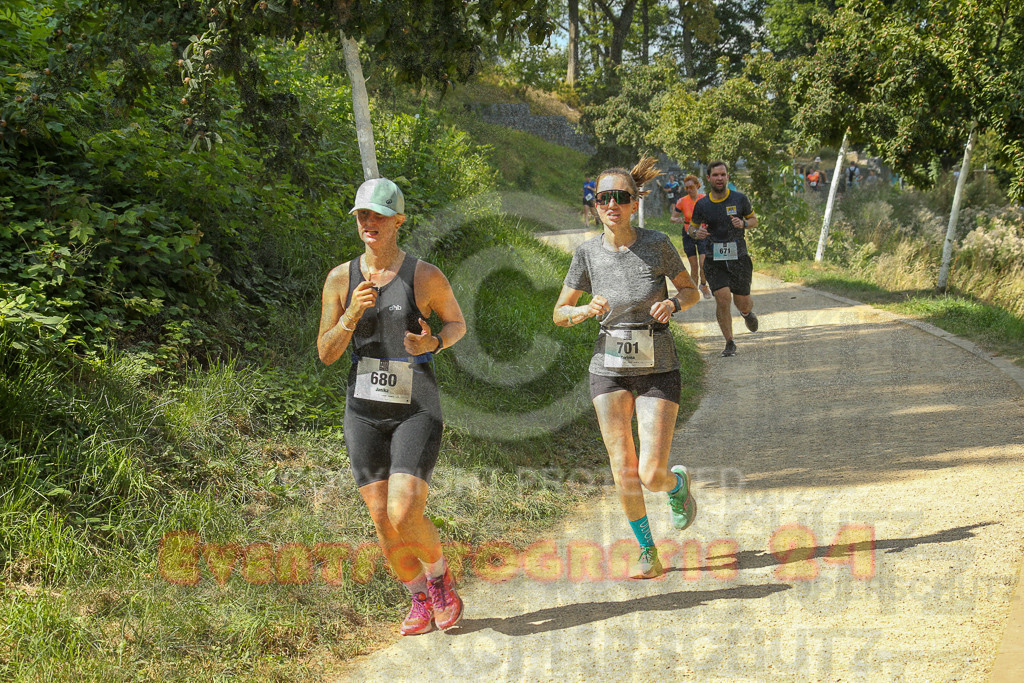 250824_1450_EX1_7740 | Sportfotografie im Rhein-Sieg Kreis, Köln, Bonn, NRW, Rheinland Pfalz, Hessen, etc. Unser Tätigkeitsfeld umfasst den Laufsport vom Volkslauf über den Marathon, Duathlon, Triathon bis zum Ultralauf wie Kölnpfad Ultra oder Schindertrail.