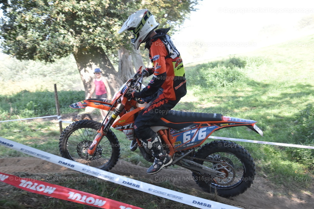 DSC_0088 | Sportfotografie , Motorsport, Motoross, Reitsport, Mointainbike, Enduro,
Landschaft , Outdoor, Eventfotografie, Landschaft, Bilder online bestellen - Realisiert mit Pictrs.com