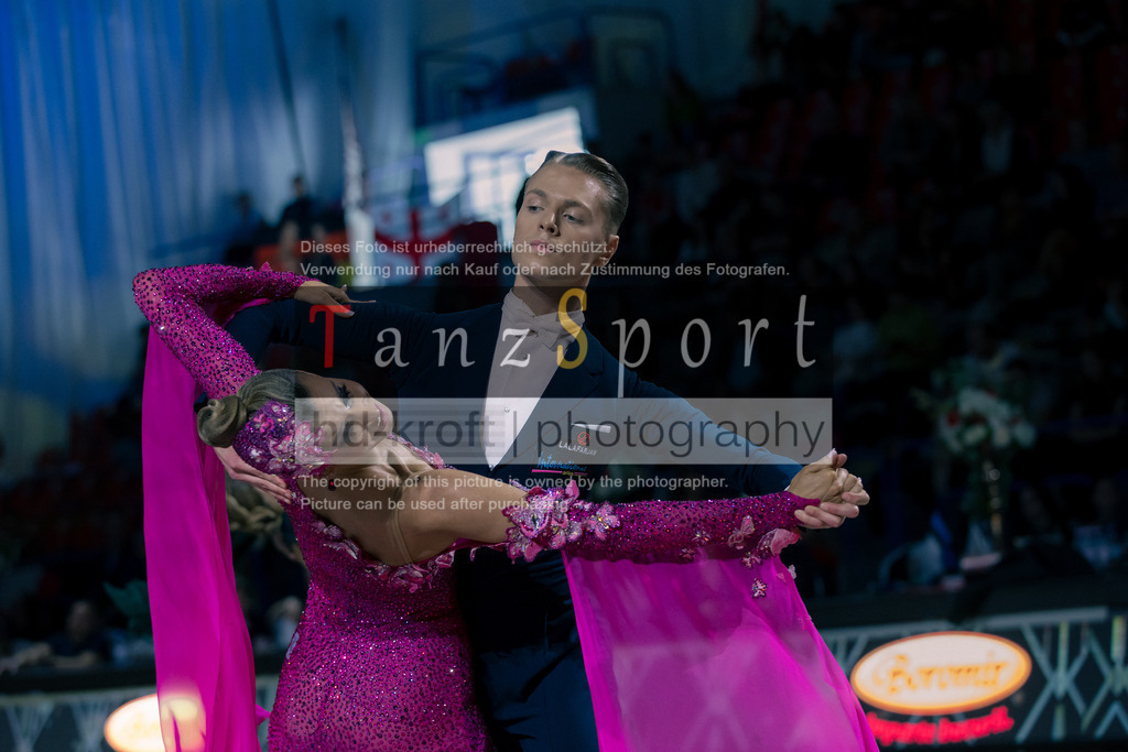 IMG_7215 | Tanzsportbilder, Standardtanz, Lateintanz, WDSF, DTV, LTVB, dancecomp, goc, hessen tanzt, blaues band der spree, walzer, tango, wiener walzer, slowfox, quickstepp, samba, rumba, cha-cha-cha, paso doble. jive, hd-kroft photography, turniertanzsport