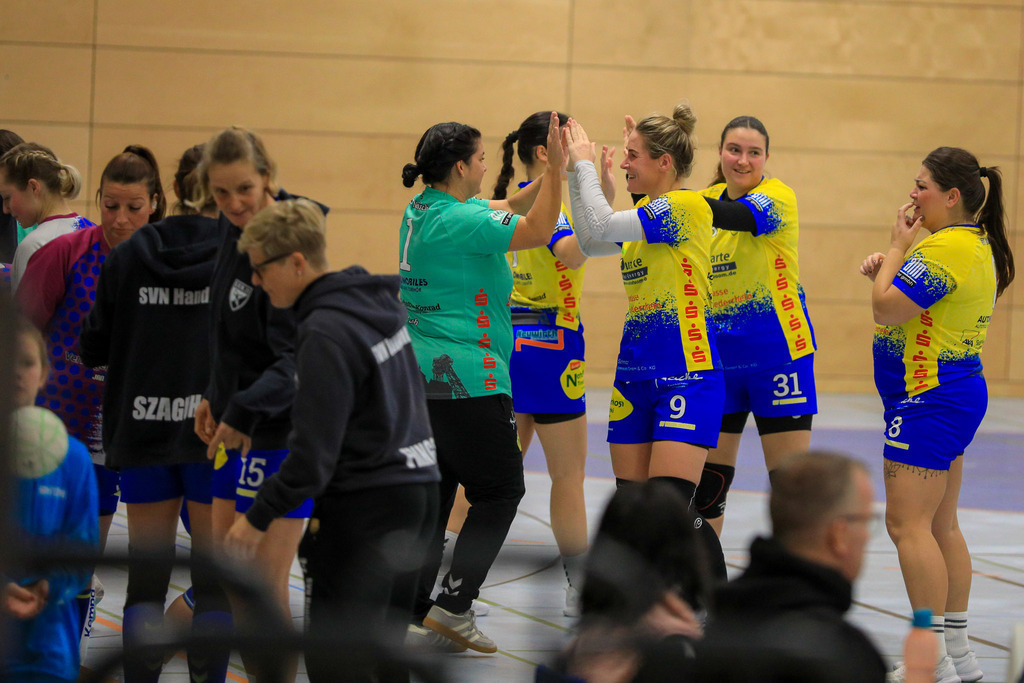 TvBorkenIII_SVN_161125_141 | Bildergalerie von Sport-Ereignissen aber auch von weiteren spannenden Dingen - nicht nur vom Niederrhein. In Anlehnung an den bekannten Spruch von Hanns Dieter Hüsch heißt das Motto: "Niederrhein ist überall".  - Realisiert mit Pictrs.com