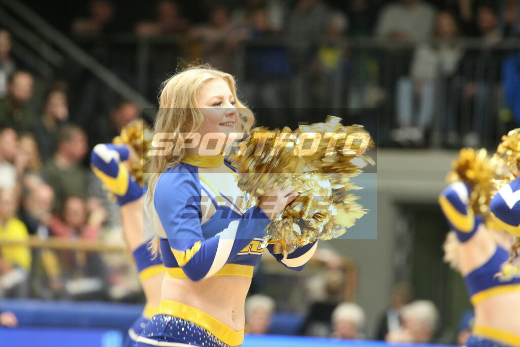 Phoenix Hagen - Bochum | Phoenix Hagen Danceteam - © Sportfoto-Sale (MK) - Realisiert mit Pictrs.com