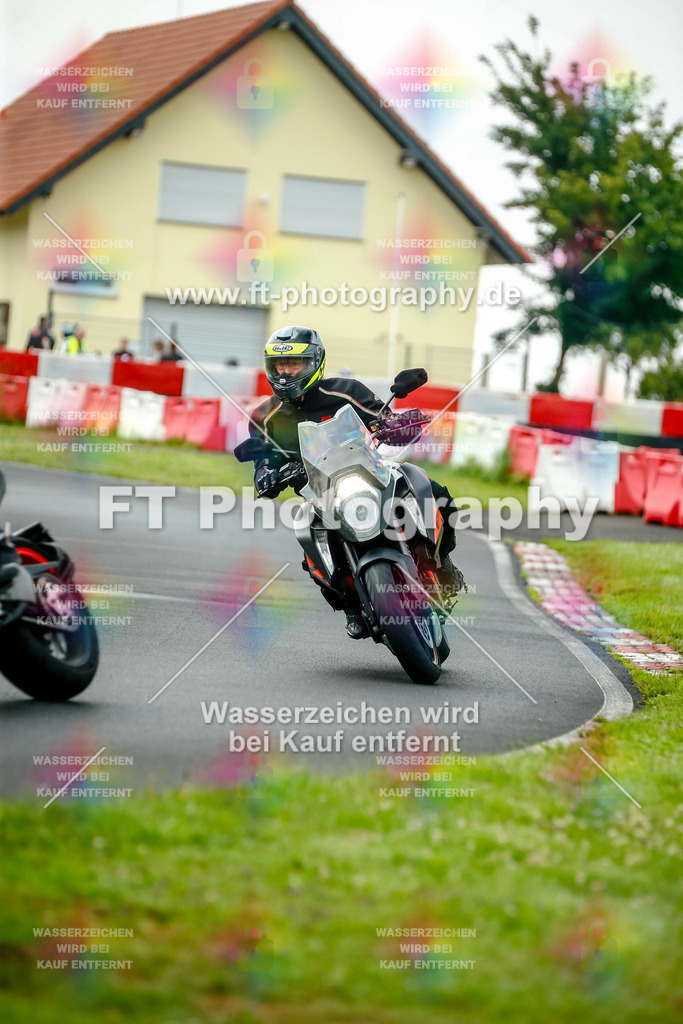 VBK-3775 | Hier findet Ihr Bilder von Touristenfahrten auf der Nürburgring Nordschleife oder von anderen Veranstaltungen die ich besucht habe. Viel Spass beim Durch Schauen 