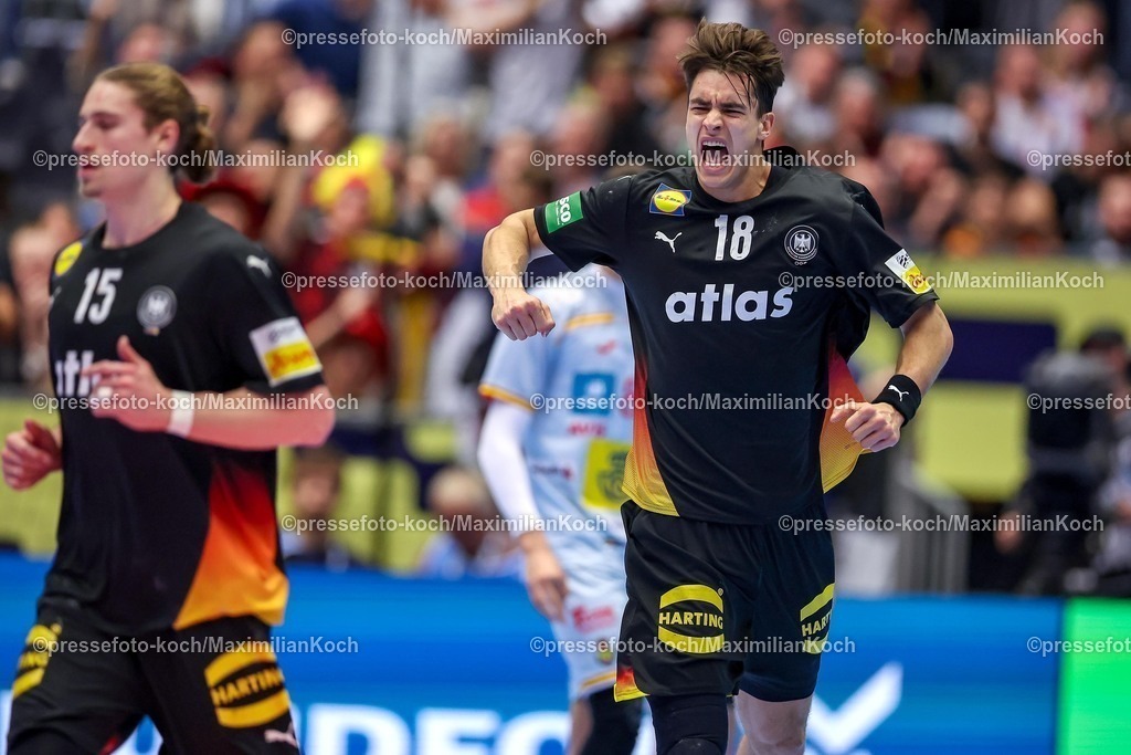 EHF19012602141 | 19.01.2026, Handball, Men's EHF EURO 2026, Deutschland - Spanien, Jyske Bank Boxen in Herning, Dänemark, Preliminary Round:  Julian Köster (Germany #18) jubelnd